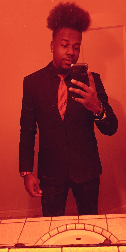 Deonte_Blizz's tweet photo. Aye you see the drip😎 https://t.co/wnQpoMRUzf