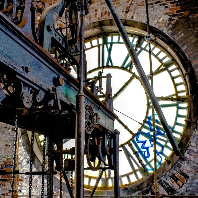 bicyclecards's tweet photo. ♣️♦️♥️♠️ DYK 2022 marks the 100 year anniversary of the addition of the clock tower to the historic USPC site & that resteration is underway?
•
#USPCC #Cartamundi #playingcards #DYK #foxhunt #collector #PLKCommunities #Factory52 #repost https://t.co/Hu3fHmEEMp