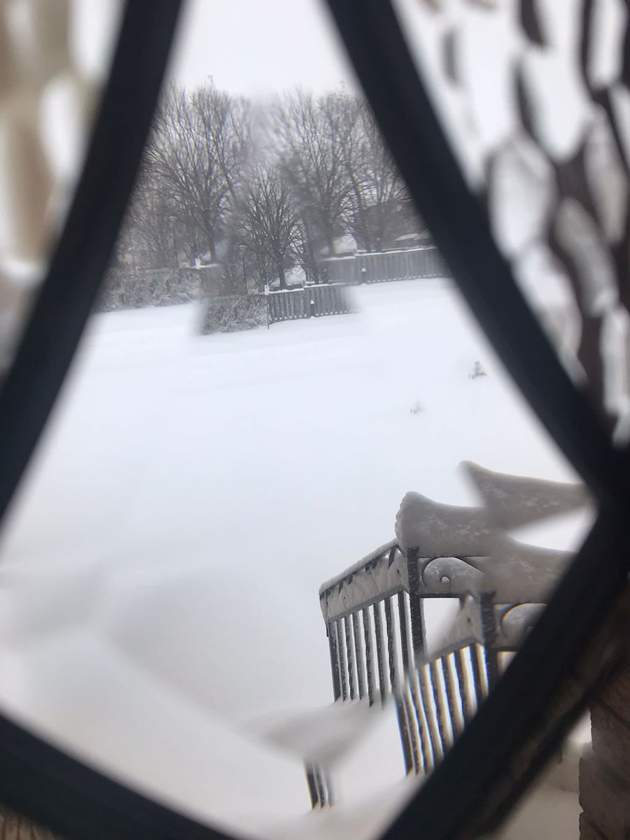 Only later did I learn that good friends were not earned through hard work, but met while running on their respective roads. #FromWhereIStand #WCW #swag #lookdodia #lookperfeito #looks #instagood #travelgram #picoftheday #photo #beautiful #FitnessGoals #TrainHard #NoExcuses