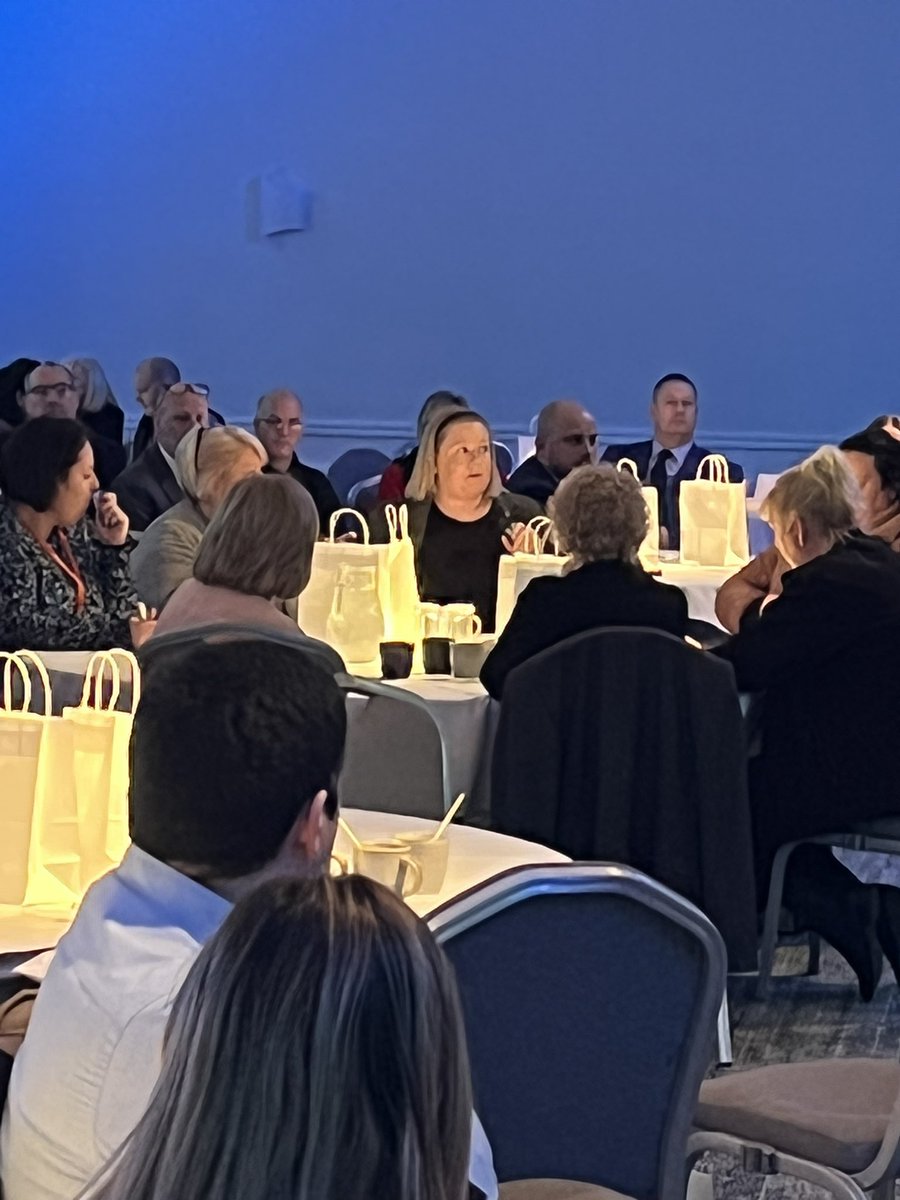 JenBates5's tweet photo. Brilliant ideas being talked about at our #cleaningconference @AtalianServest #teamretail #cps #proud π§‘ and a most amazing moving inspirational speech by @SimonWestonCBE thank you π https://t.co/eZsJ4yERRM