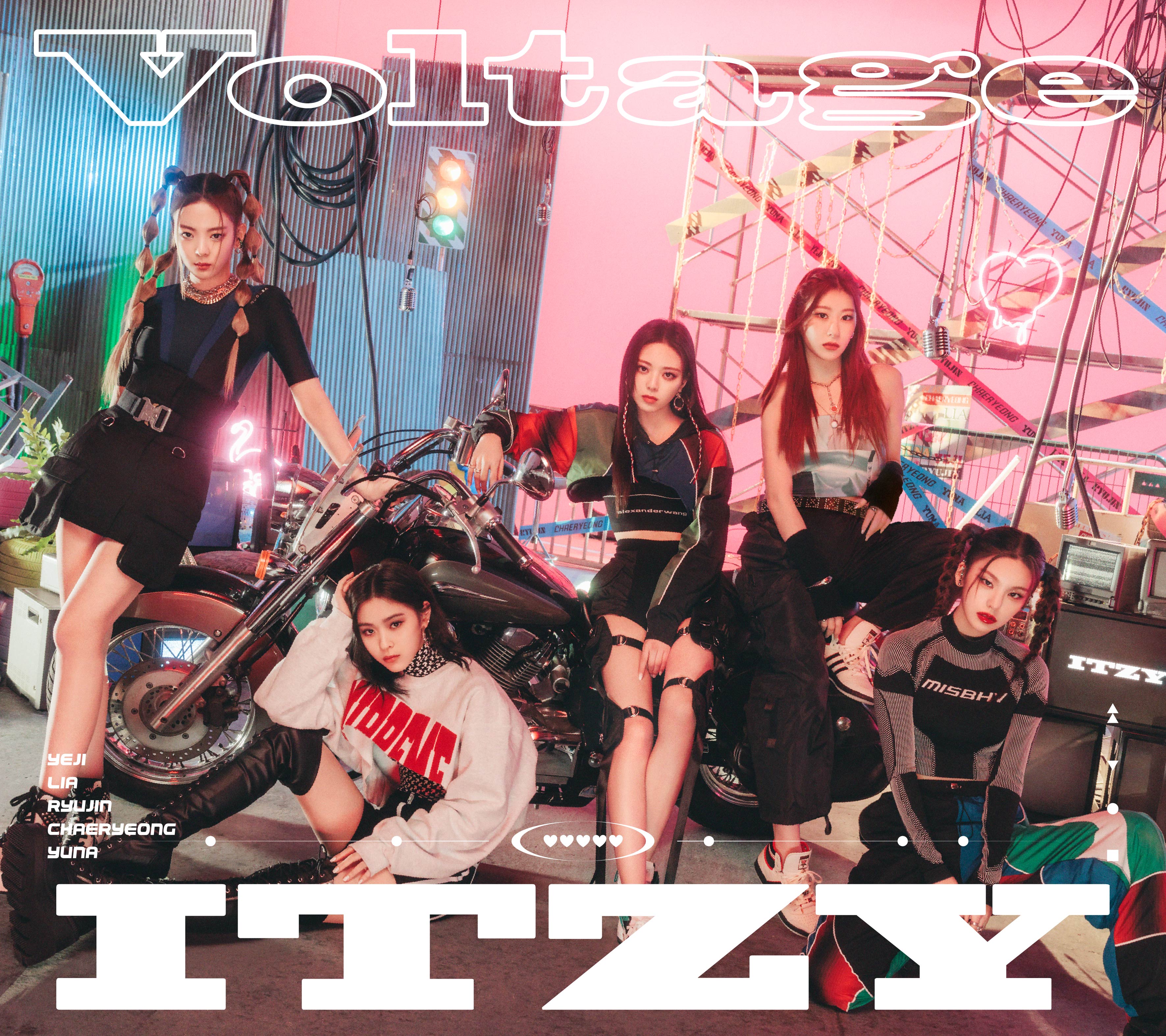 ITZY - Voltage (Standard Edition) - Amazon.com Music