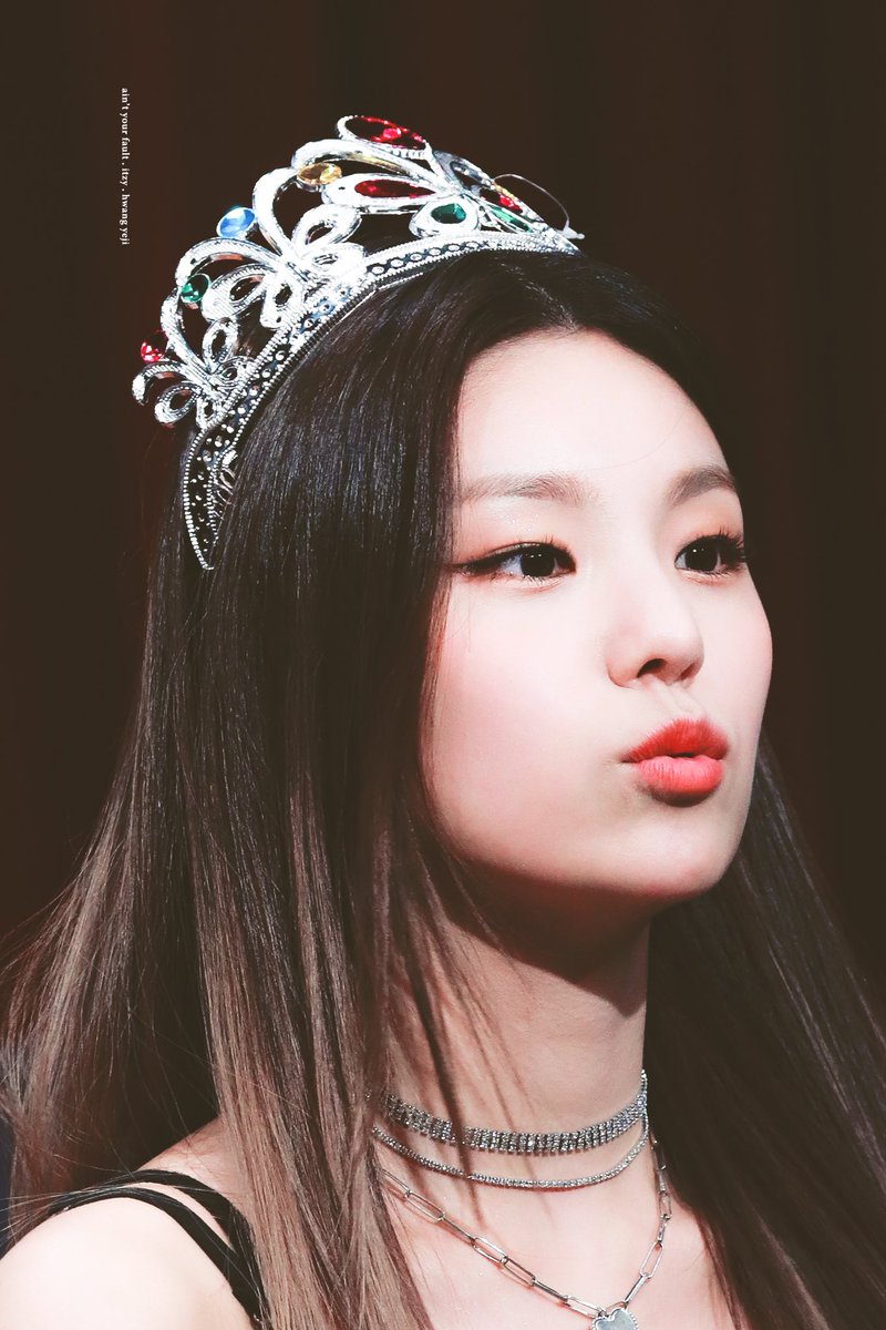 йёджи itzy. йоджи itzy. йеджи crown on my. йеджи crown on my. йеджи crown on my.