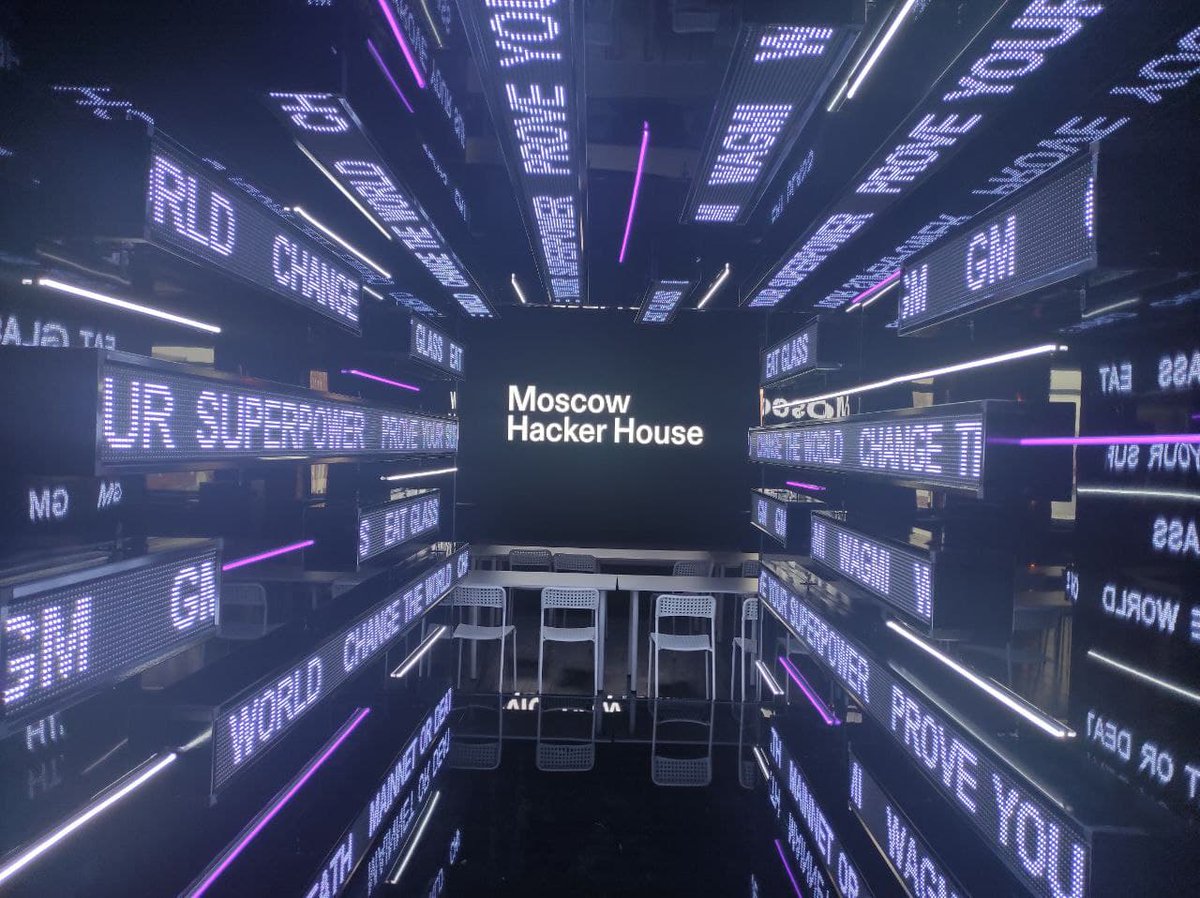EmperaNetwork's tweet photo. The Empera team is taking part in Solana Foundation Hacker House event in Moscow, a six-day event with mentorship from Neon Labs and other partners and in-person guidance from core Solana Labs engineers, which take place between February 22 and February 27. 
#HackerHouseMoscow https://t.co/eSbsY4OjyV