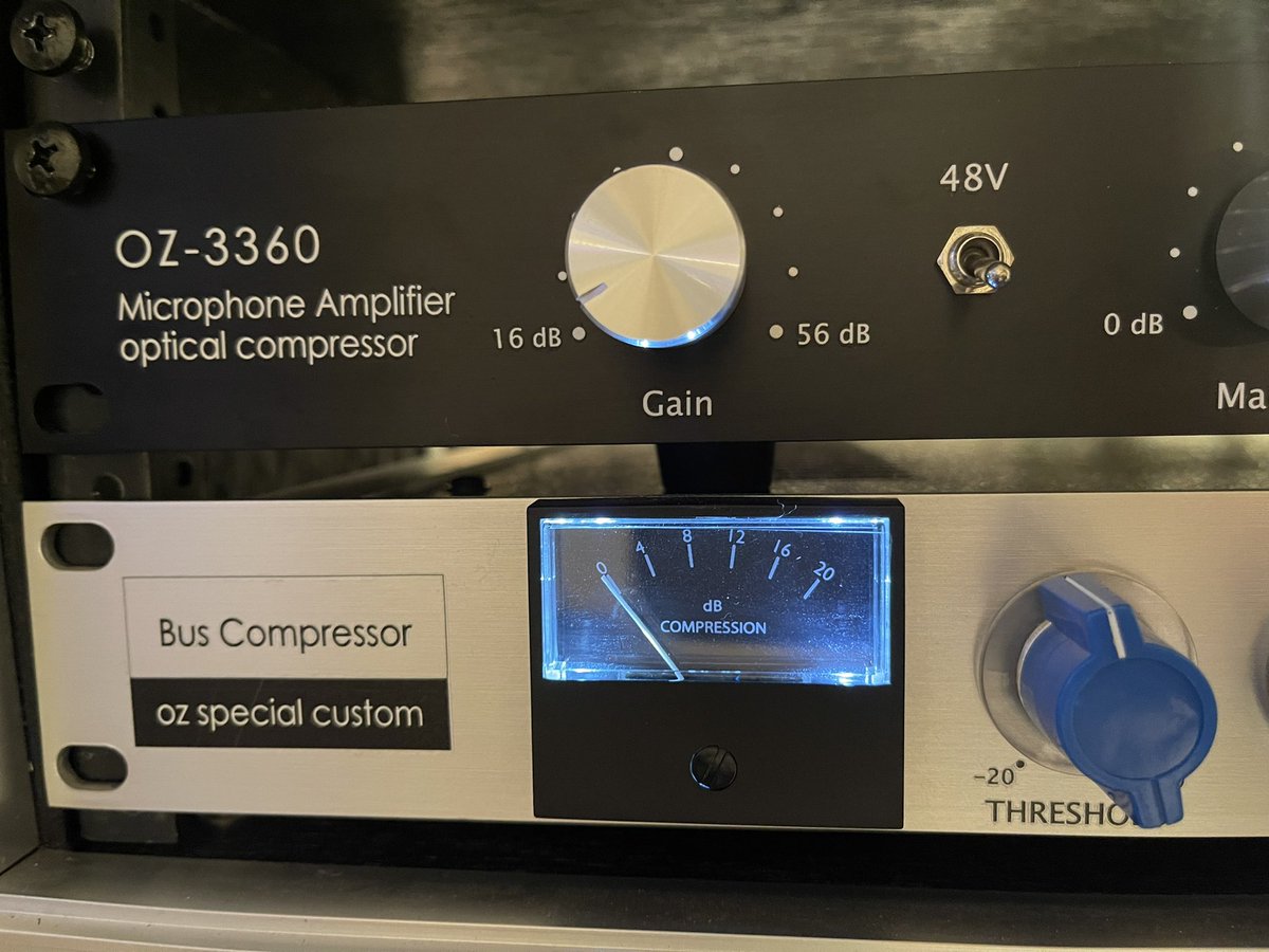 ポチポチ

ツマミなう。

#wesaudio 
#igsaudio 
#ozdesign