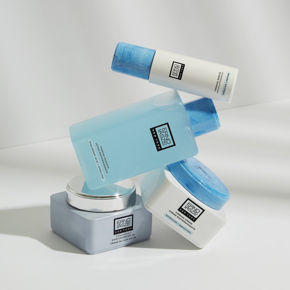 ErnoLaszlo's tweet photo. Firm, lifted skin is always in 💙 Discover the plant-powered hero ingredient in our Firmarine collection: Spirulina Maxima. This blue-green algae is rich in iron, amino acids, and essential minerals and is proven to even the appearance of fine lines and dark spots. #LaszloGlow https://t.co/4goidSaIi8