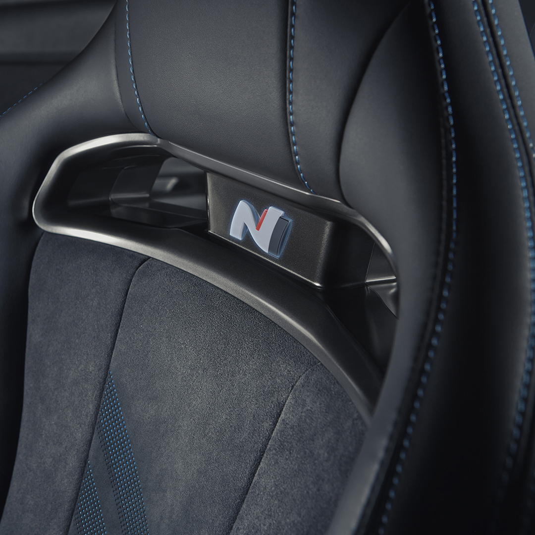 HyundaiCanada's tweet photo. Can you smell that new car smell? The first-ever 2022 ELANTRA N.

Learn more: https://t.co/yllp8UxkET

#Nthusiasts #ElantraN #NeverJustDrive https://t.co/x2e7B3T9A6