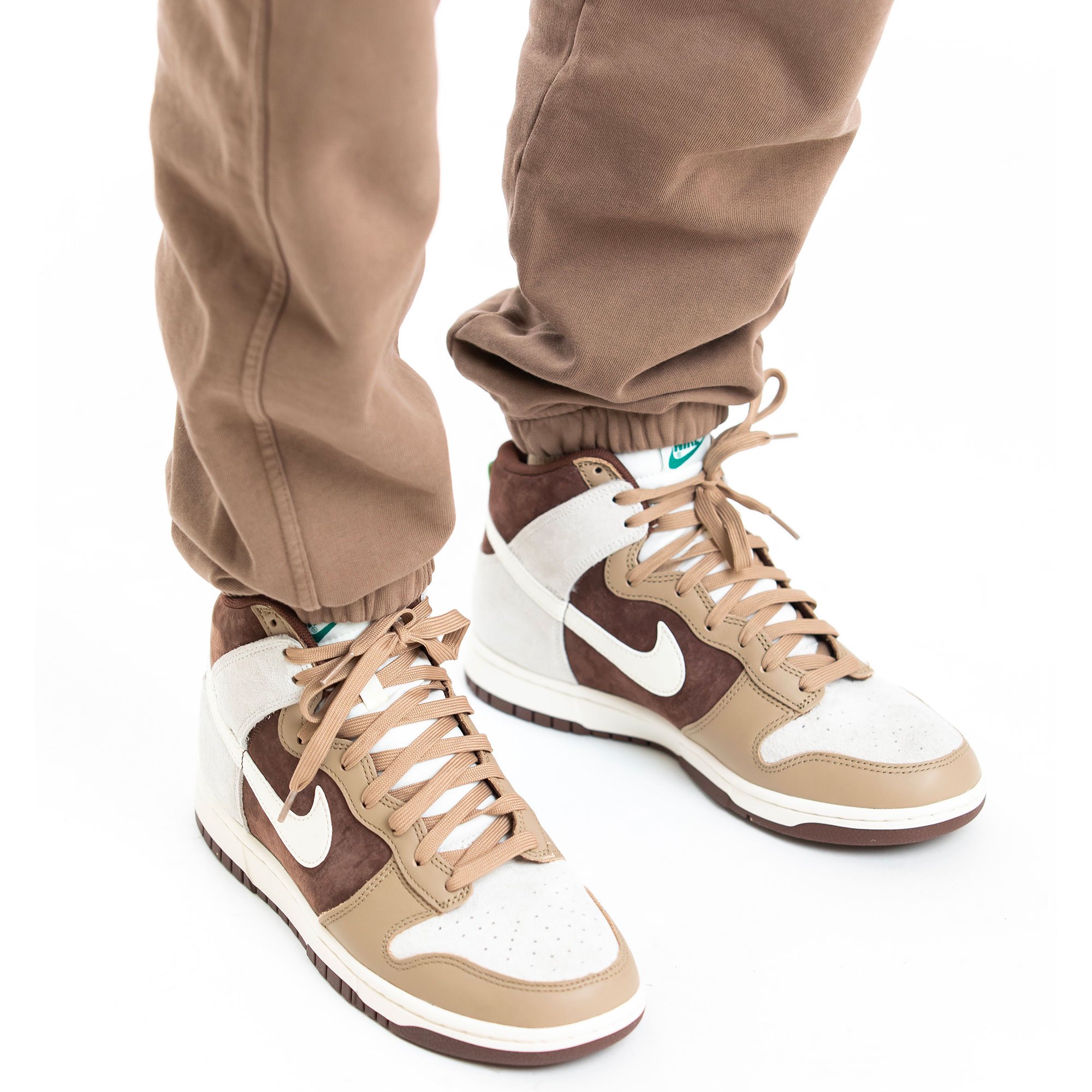 light chocolate dunk high