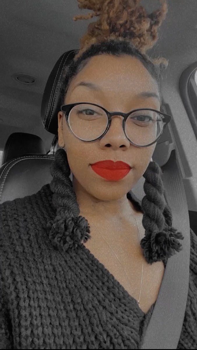__JJRee's tweet photo. Customize your look! 
Wear your favorite color!
Let’s get creative 🤩🤩🤩 DM me so we can get started 💋
#handmadejewelry #earrings #art #color #birmingham #birminghamalabama #birminghamart https://t.co/HvVUszpAr9