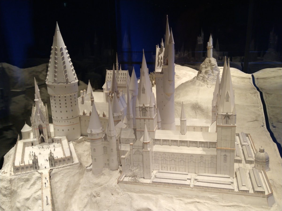 MichelleHicksUK's tweet photo. The detail on this scale model @wbtourlondon is just stunning! https://t.co/NHUAXTnoeK