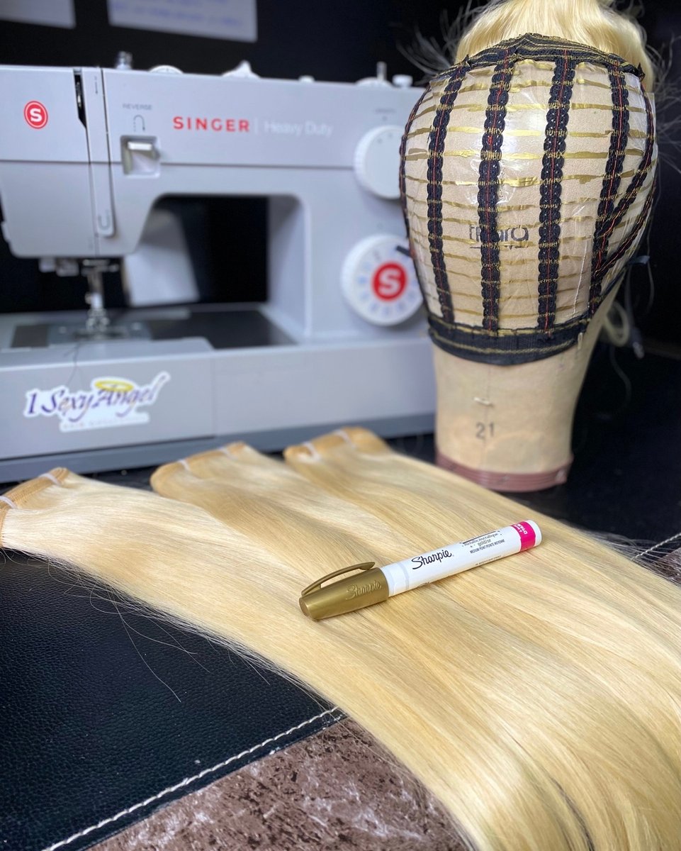 1SexyAngelHair's tweet image. I don’t know who is just as serious as I am when it comes to my craft, but for those that’s are; I think I’m ready to share my knowledge with you all!!! This is for ANYONE who’s ready to LEARN‼️👩🏽‍🏫📝💛

.
.
.
.
#1sexyangelhair #wigmakingclass #sewingma