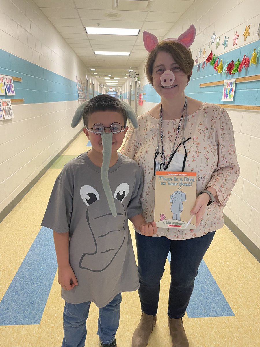 JennBottoms's tweet photo. Second graders in my class and Mrs. Rogerโs class looked great dressed as their favorite book characters! I even found my friend Elephant in another classroom! #LoveWC @WTBobcats @shaunar73771296 #favoritebookcharacter #wehavespirit https://t.co/llDtjszLcK