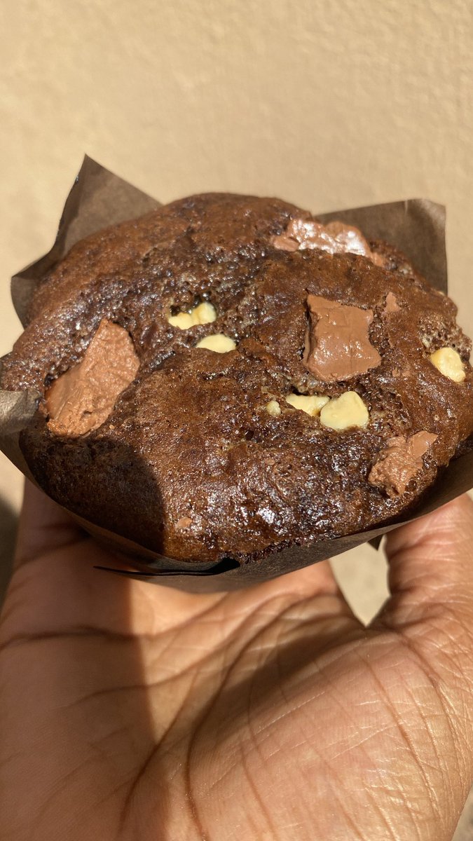Mistybrowniess's tweet photo. Chocolate Muffin -1000 EACH
#kaduna
#paymentvalidatesorder https://t.co/av1n4mE20t