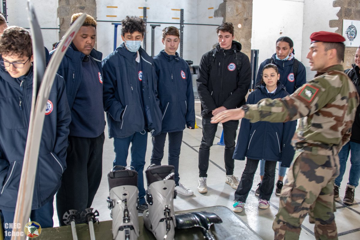 CNEC1CHOC's tweet photo. 👉Les jeunes volontaires du #ServiceNationalUniversel , actuellement en séjour cohésion en Cerdagne, ont été accueillis aujourd'hui au CNEC-1CHOC pour une présentation de l'Armée de terre, du CNEC-1CHOC, du matériel et des activités.
#LienArméeNation #SNU
#jeunesse
#COME2CIA https://t.co/oYGdKlKZmv
