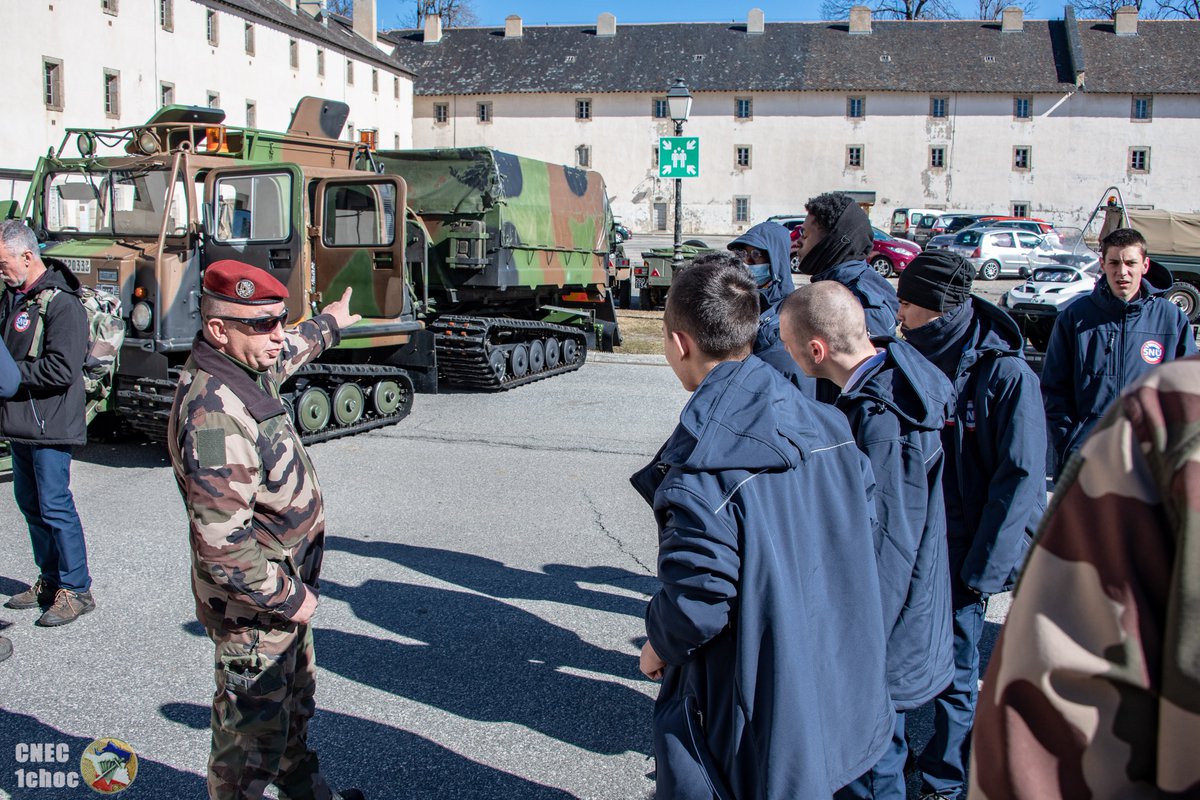 CNEC1CHOC's tweet photo. 👉Les jeunes volontaires du #ServiceNationalUniversel , actuellement en séjour cohésion en Cerdagne, ont été accueillis aujourd'hui au CNEC-1CHOC pour une présentation de l'Armée de terre, du CNEC-1CHOC, du matériel et des activités.
#LienArméeNation #SNU
#jeunesse
#COME2CIA https://t.co/oYGdKlKZmv