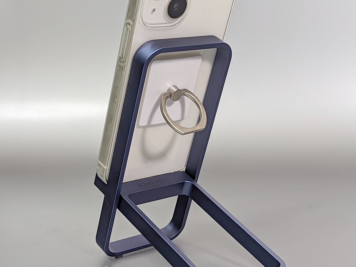 ktai_watch's tweet photo. [本日の一品] 背面にスマホリングが貼られていてもそのまま立てられる、アルミ削り出しのスマホスタンド https://t.co/ulWJsujnDM #スマホスタンド #デジフォース #DIGIFORCE https://t.co/jjNodAgl4R