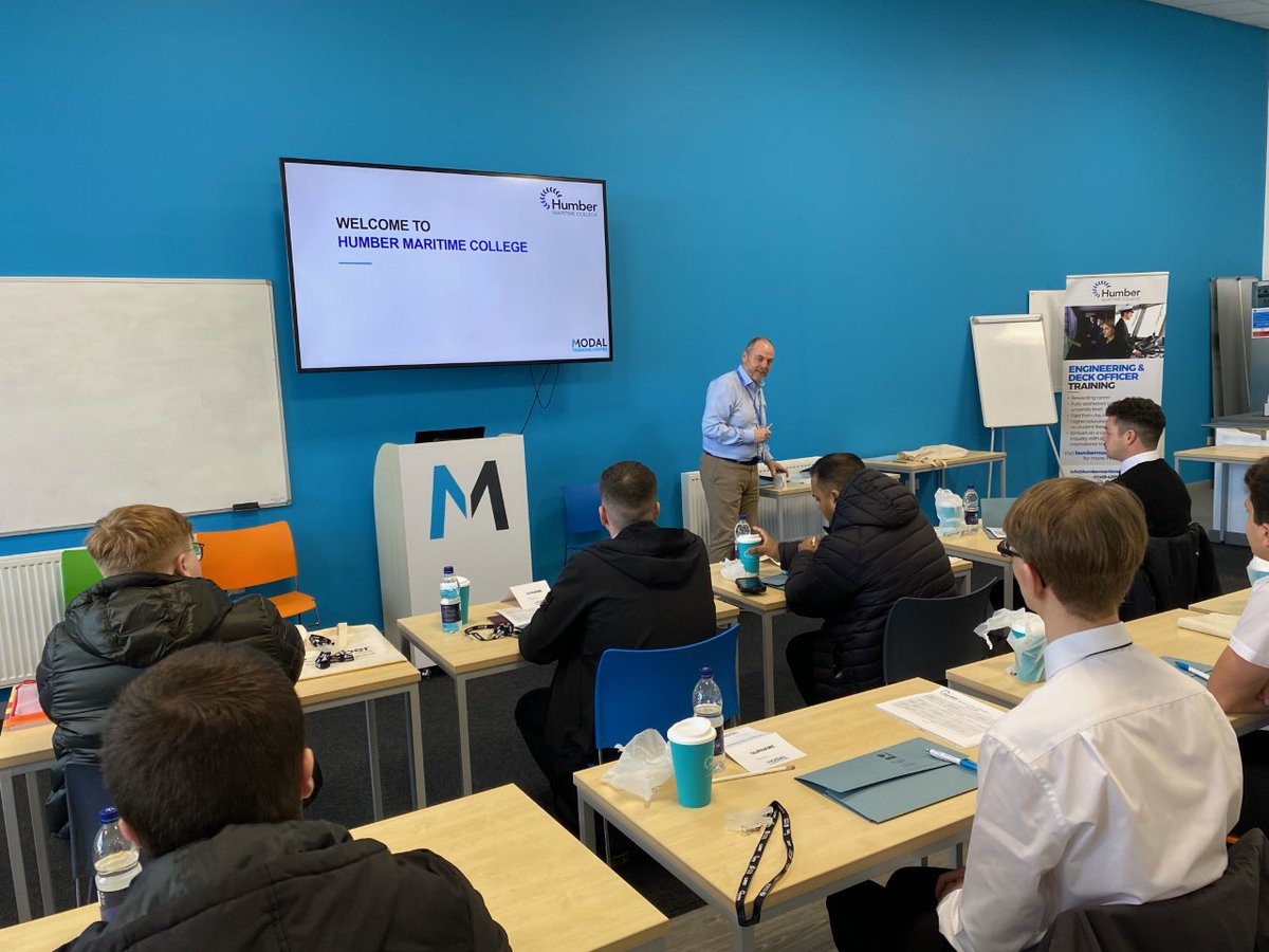 We are excited to be welcoming our new group of deck cadets to the college. We hope you settle in well and enjoy your induction week 😀

#deckcadet #cadetship #internationalshipping