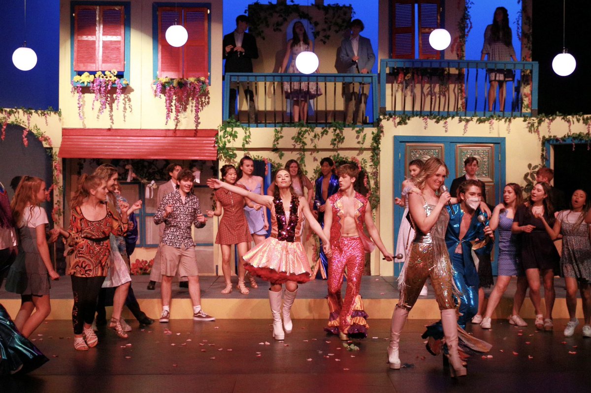 220Arts's tweet photo. Have you gotten your Mamma Mia tickets yet? Check out some images from last night! Photo Credit: Paul Mahon #seethestudent220 online tickets- https://t.co/x15vJad0GS https://t.co/bRCF0yxSEq