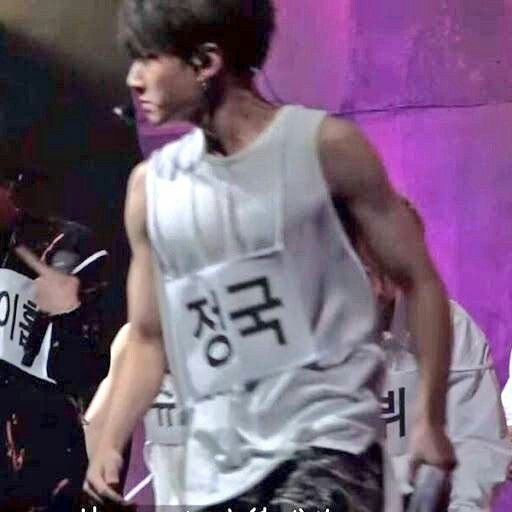 DlLFJJK's tweet photo. These Jungkook photos.... https://t.co/mL6nHCHGax