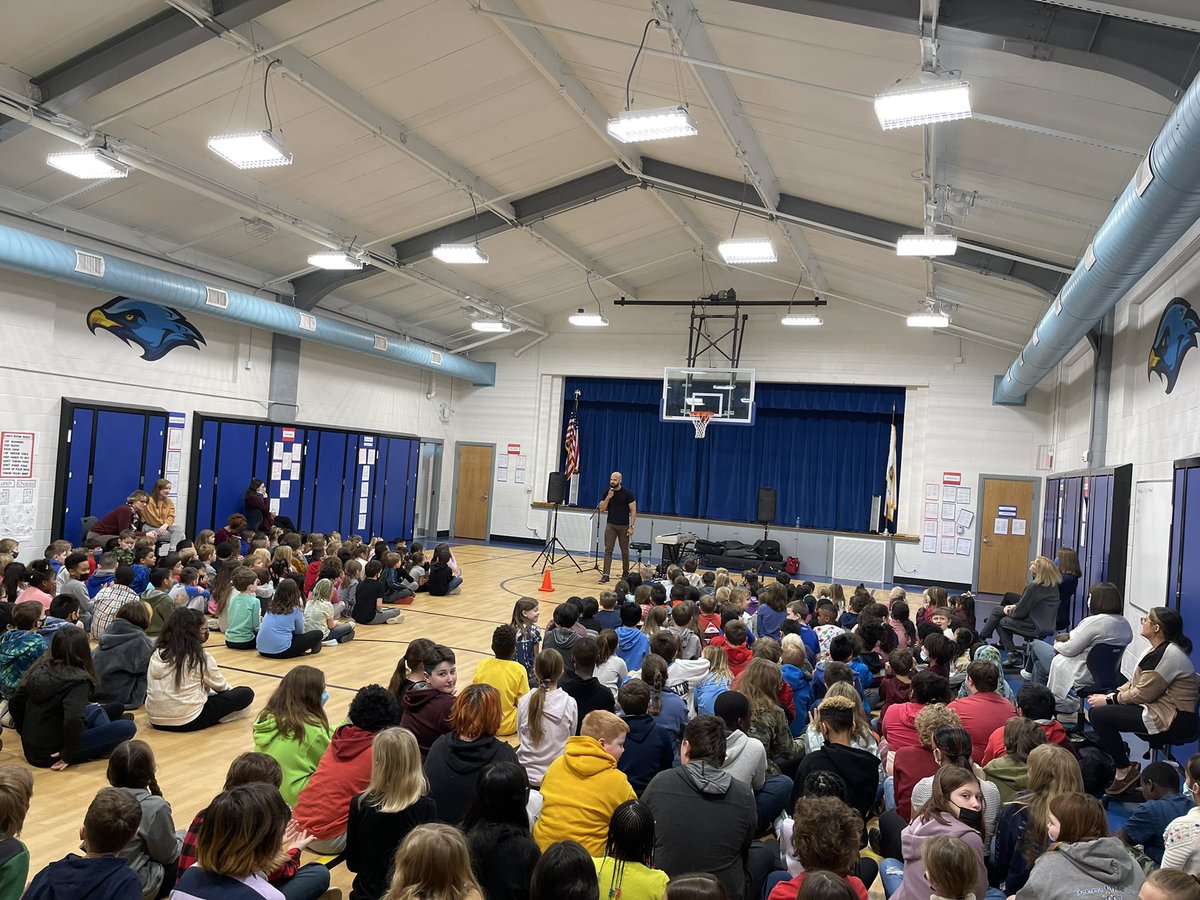 Franklin_Moline's tweet photo. It was great to have an assembly today! Thank you to @barroncp for showing off your amazing talent. https://t.co/w1rAW77cqH