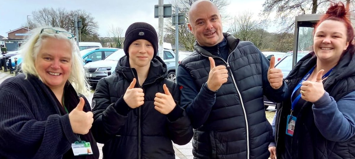 jemimalaing's tweet photo. Good fun with Jon, Becky + @YouthBarefoot team at Whitleigh Green where they're holding a session with @PlymouthParkour really impressed with what the young people are daring to do! Met George who is a parkour champion at 14 - came 2nd in a national comp in Rotherham recently 👏 https://t.co/ZJxLB5FxSM