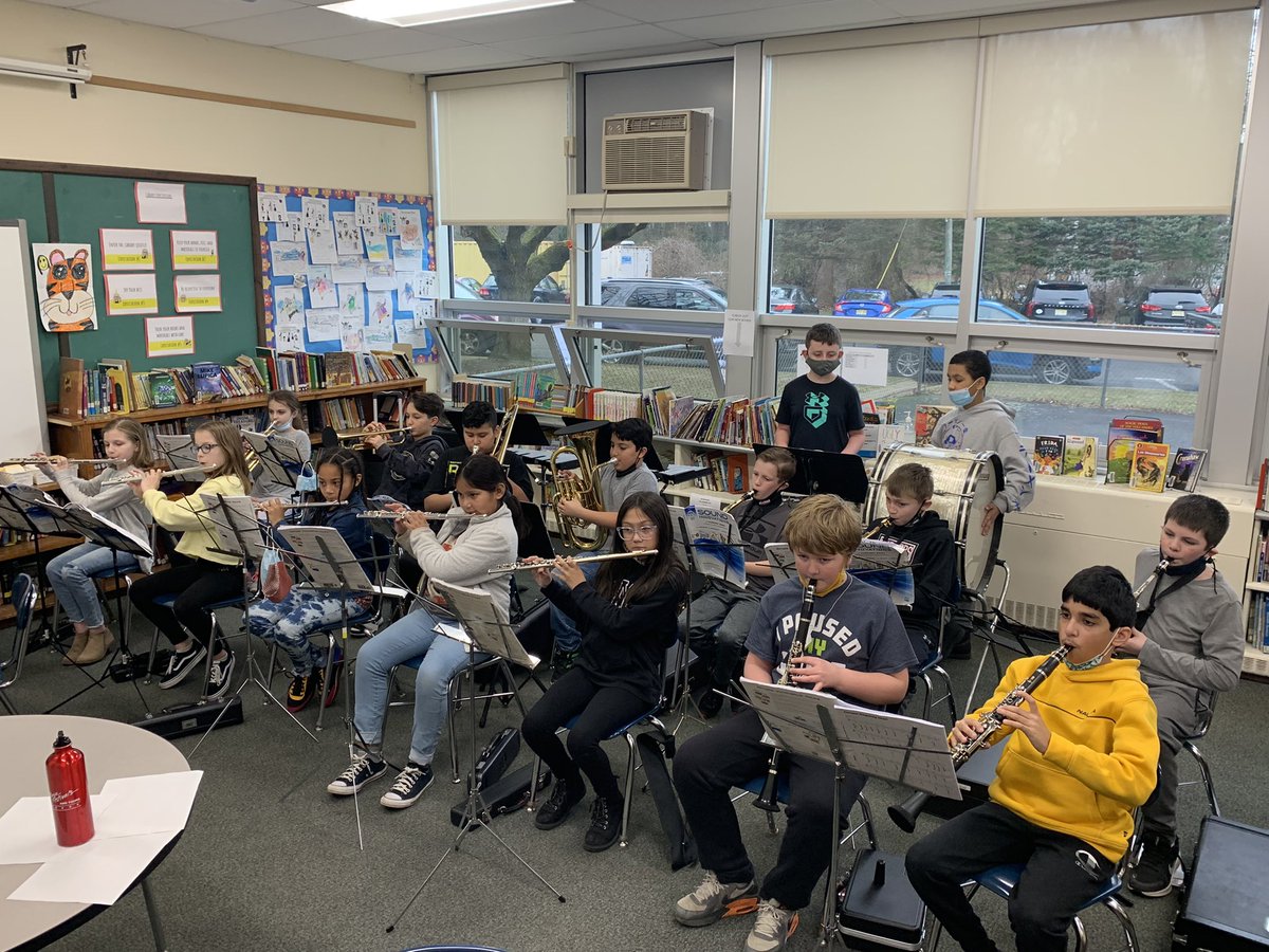 HTSD_Sayen's tweet image. Concert prep with a full band rehearsal!  @WeAreHTSD @HTSDtan @VasilDiana #htsdpride