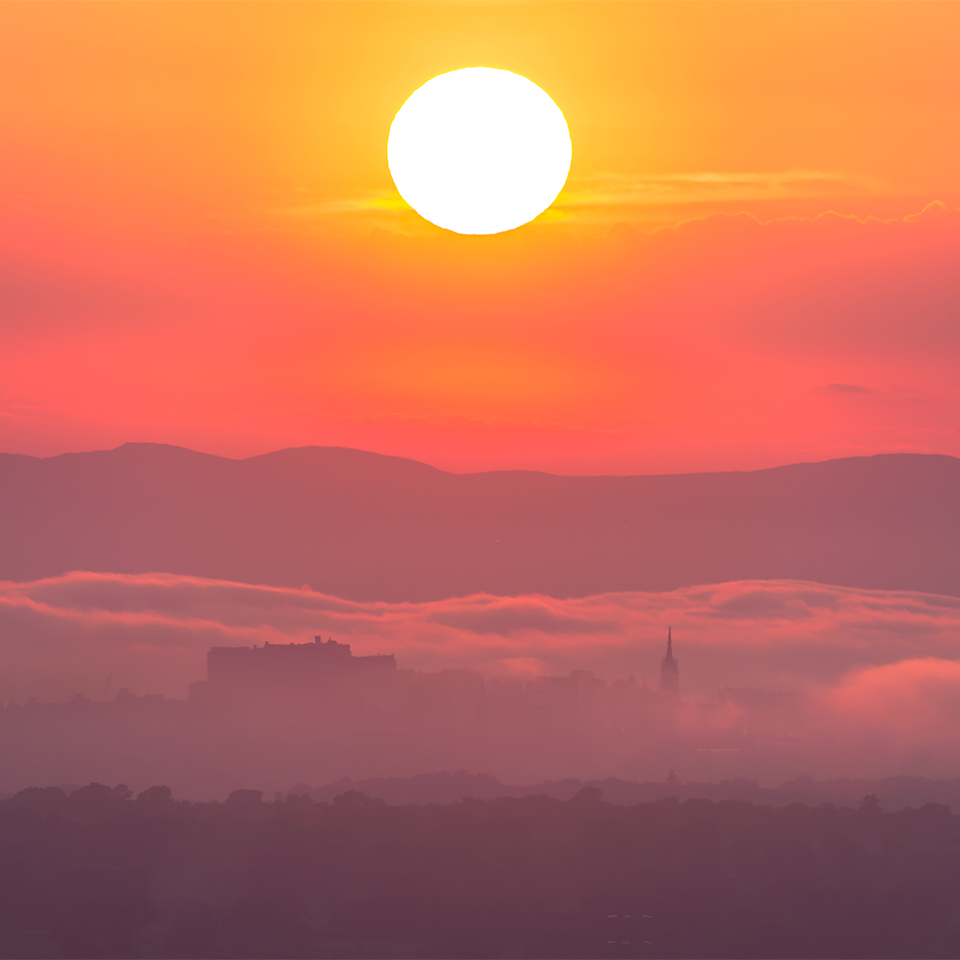TomDuffinPhotos's tweet photo. Best View Of Edinburgh?
Some would argue - cruelly - that it is best seen when you canny even see it
#BestViewOfEdinburgh #HaarHaarHaar
@edinburghcastle https://t.co/wMtLsoLs7O