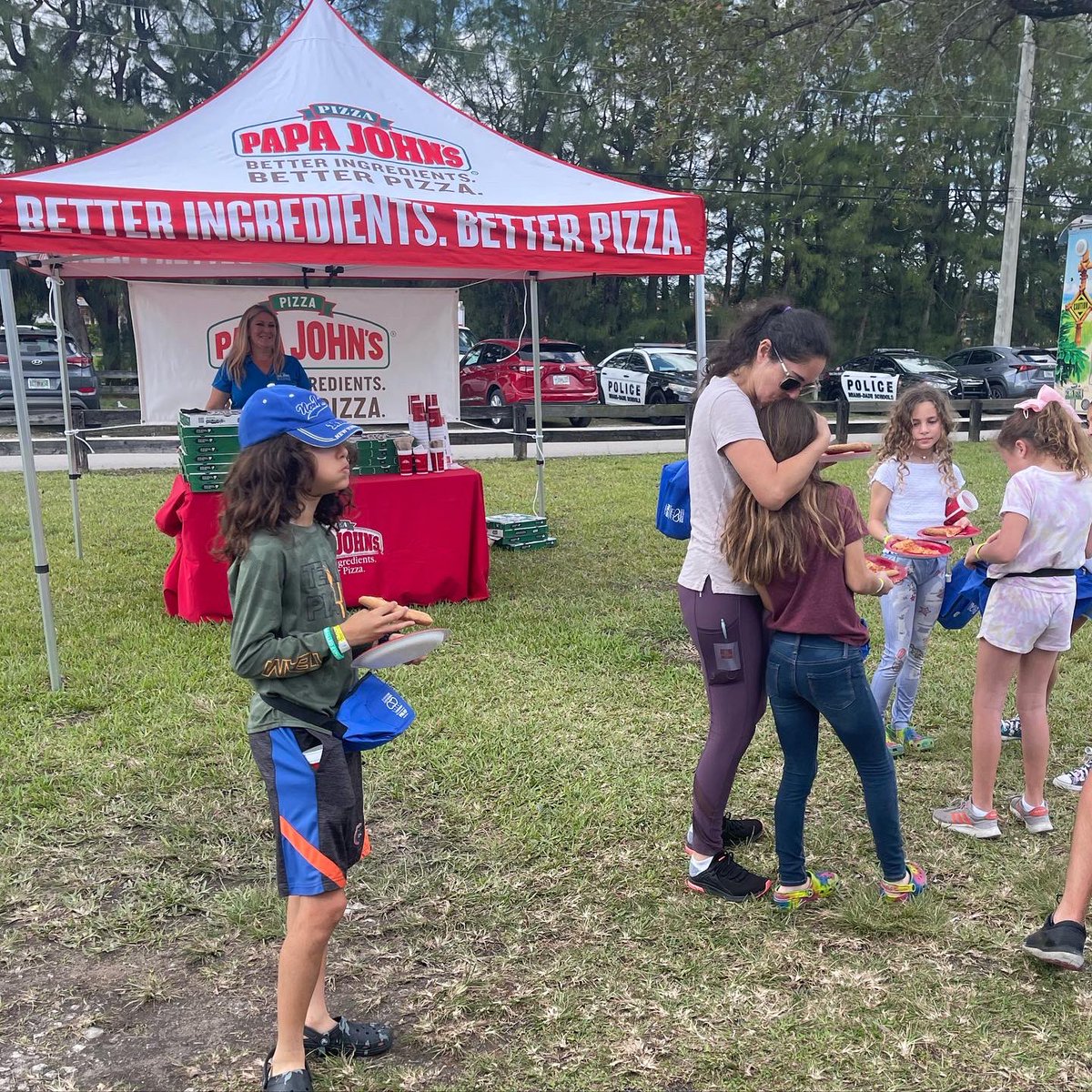 PapaJohnsSFL's tweet photo. It was a beautiful day to celebrate Founder’s Day with a Community Health Fair with our PTA/PTSA friends at Tropical Park!!! 
🍕🍕🍕
#pizza #PapaJohns #Community #SouthFlorida https://t.co/rWCGkQv31w
