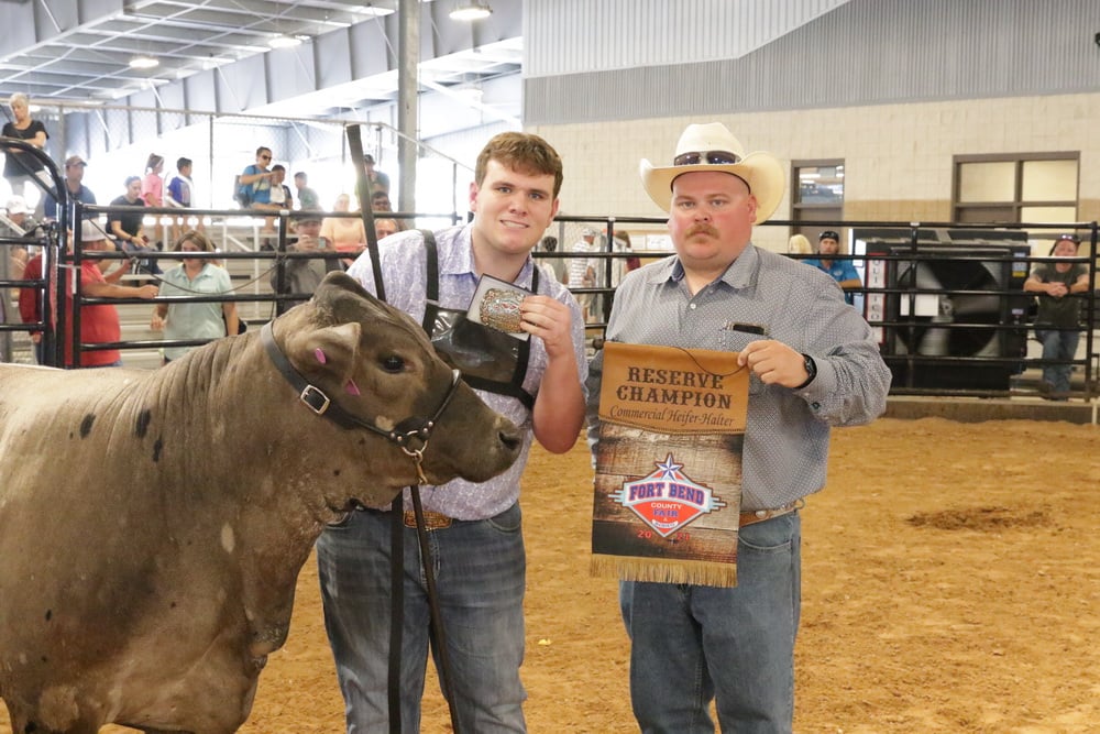 FortBendISD's tweet photo. FFA is not just for students who want to be farmers! The program has evolved from focusing on farming to preparing students for more than 300 careers in the agriculture industry. FBISD has 10 active FFA chapters comprised of more than 650 students. #FFAWeek https://t.co/noEcCm3qni