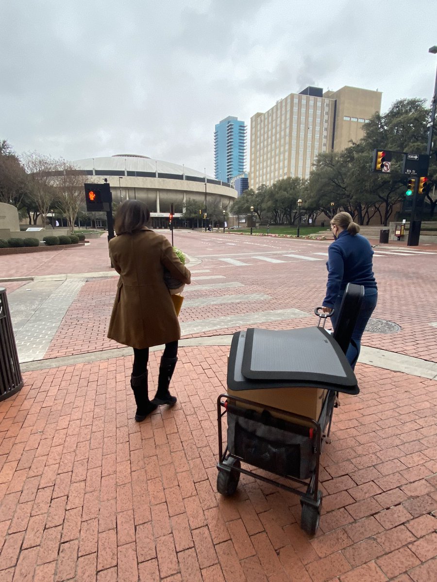 athomas_SLP's tweet photo. We are on site at the Ft Worth Convention Center!! Getting our #FISD booth ready to connect with people this week!
#TSHA22 #TSHA #FWCC #Frisco #SLP @frisco_sped https://t.co/LxxJEQSjdT