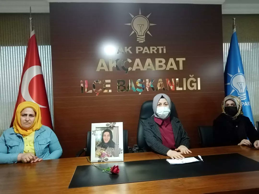 akkadinkol's tweet photo. Haftalık Olağan Yönetim Kurulu Toplantımızı İlçe Kadın Kolları Başkanımız Sn. @satuahin1 'in Başkanlığında, ilçe koordinatörümüz Özlem KAYA'nın katılımıyla gerçekleştirildi.

Çalışmalarımız ve İstişarelerde bulunduğumuz toplantımızın hayırlara vesile olmasını dileriz
#Hedef2023 https://t.co/FqozP3w1po