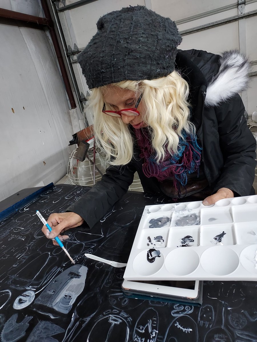 AwBcorporation's tweet photo. AWB CORPORATION appreciates the magnificent participation of our beloved Plastic Artist: Clarita Zárate who with her magic flooded the VISIBLE SOUNDS event with color and feelings through her artistic work painted on one of our pianos.
https://t.co/ArRomR16FM https://t.co/L4SQNnhNN0