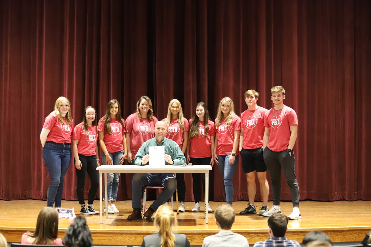 FBLA Week was February 14-18. FBLA officers recognized the week by participating in a proclamation signing.