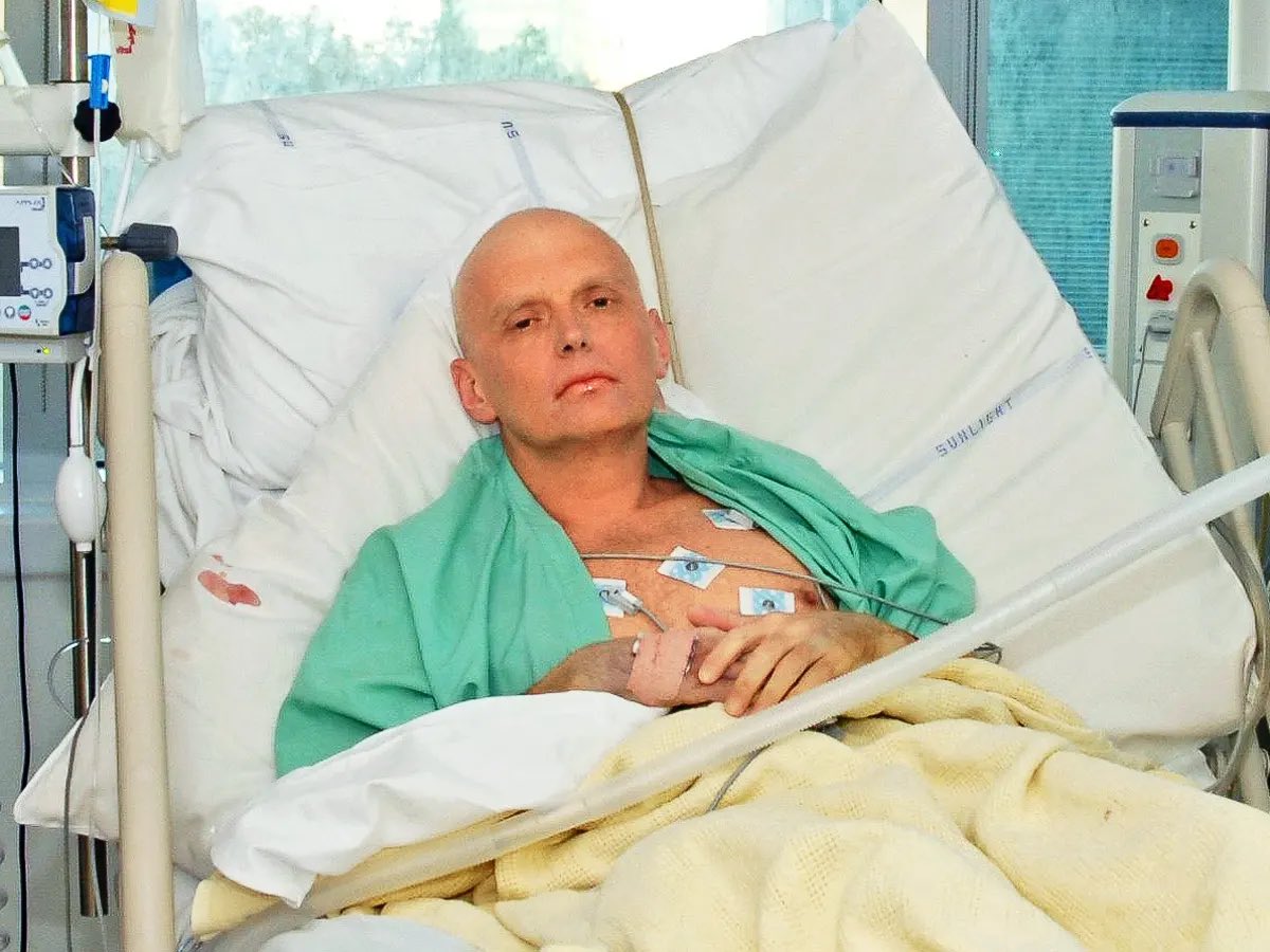 jimsciutto's tweet photo. 7/ There is far more. Alexander Litvinenko, poisoned to death with radioactive polonium in a London hotel cafe by two Russian operatives, one of whom went on to serve in the Russian Duma. He’s still serving there. https://t.co/4zgFsGzgAu