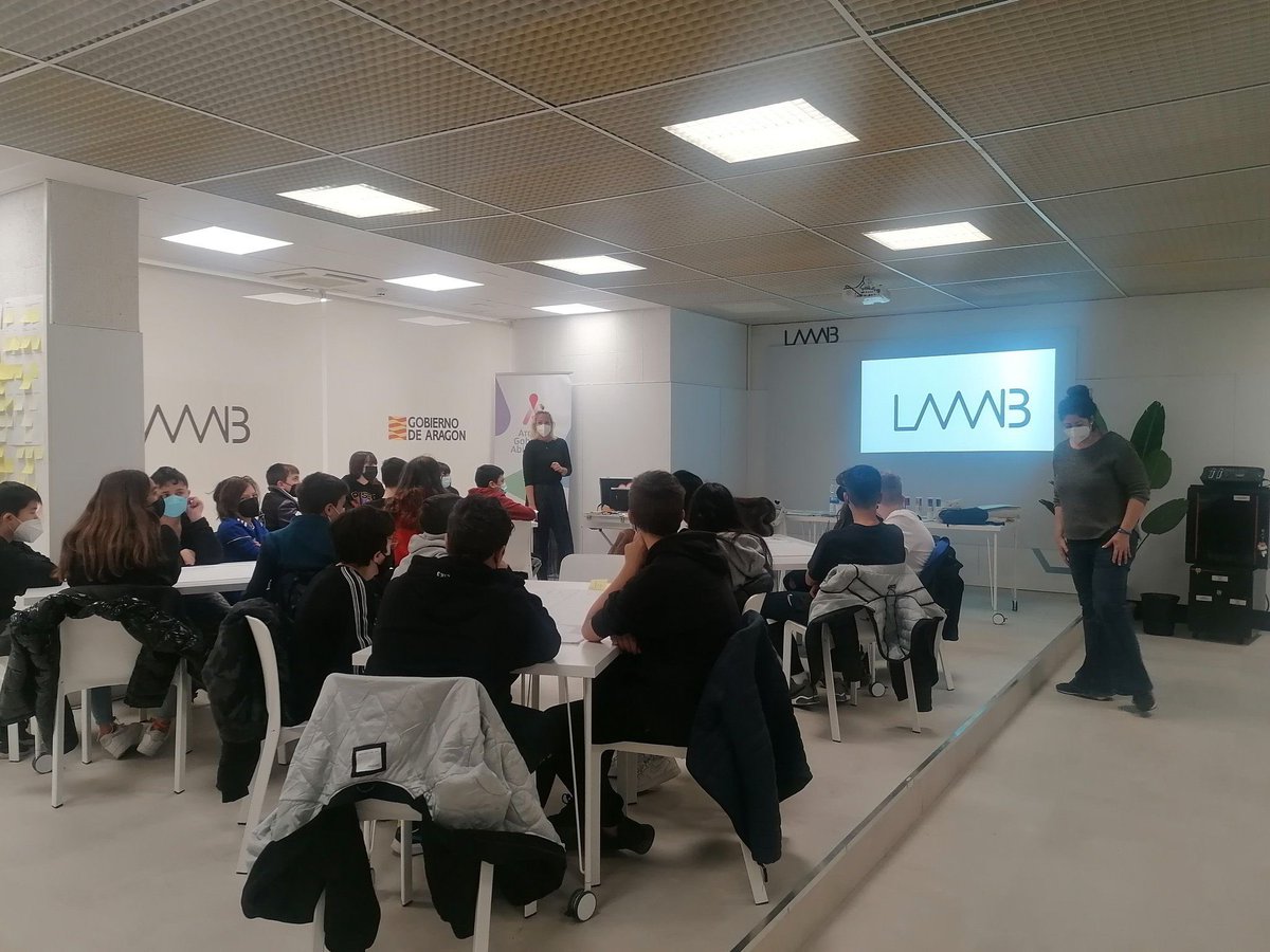 laaab_es's tweet image. 🤗Hoy en hemos recibido al alumnado de 2 ESO @cpiparquegoya

Hemos disfrutado experimentando los ODS 🟢las habilidades democráticas 👥 y la participación ciudadana 🗣🗯 a través de una experiencia de aprendizaje #proto y #fast llamada #RUTOPIA

#participacioninfantil