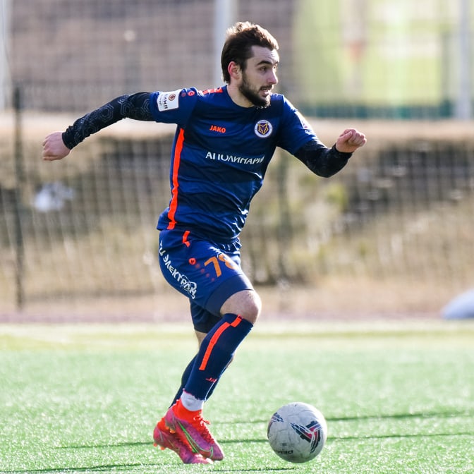 В контрольном матче который состоялся в Кисловодске ФК "Армавир-2" сумел одержать Волевую победу над ФК "Ахмат" (М) из Грозного со счётом 2:1. 
Голы за нашу команду забили Артур Кансузян и Тимиркан Мафадзоков.

fcarmavir.ru/news/fk-armavi…