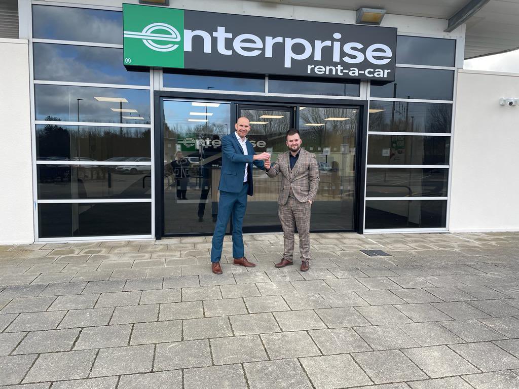 Steven Sherburn tweet media