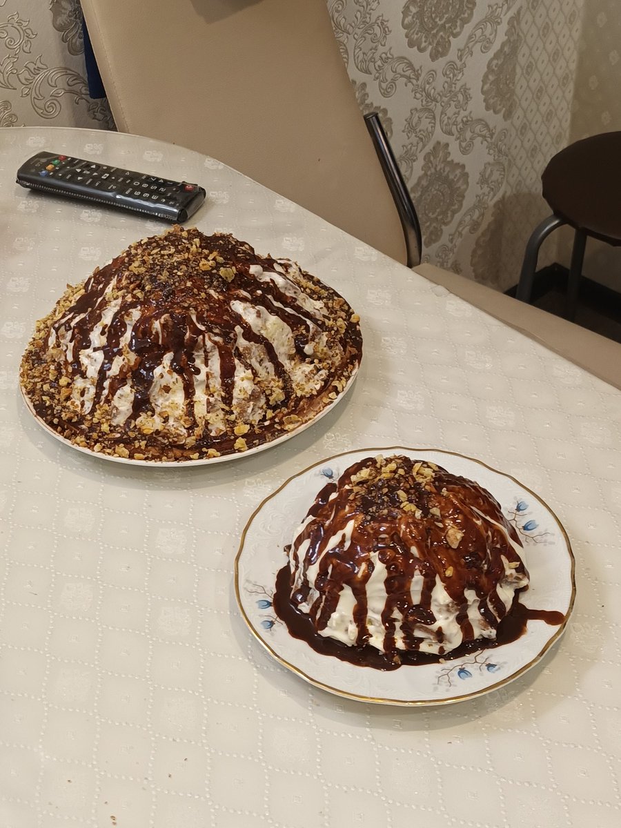 смооотрите какие тортики мы сделали🥺