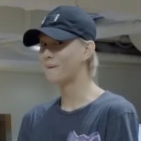 zeusperior's tweet photo. Jungwoo looks like he’s on a sitcom whenever he makes this face https://t.co/Rsa2pSxs1b