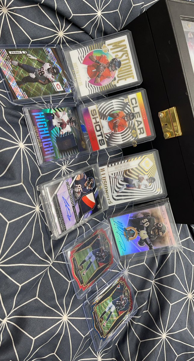 Widdison21's tweet photo. Pretty good Mailday yesterday! Thanks again @RazzinWMahomies! 👊 #PCRG https://t.co/c0QNKG7Bei