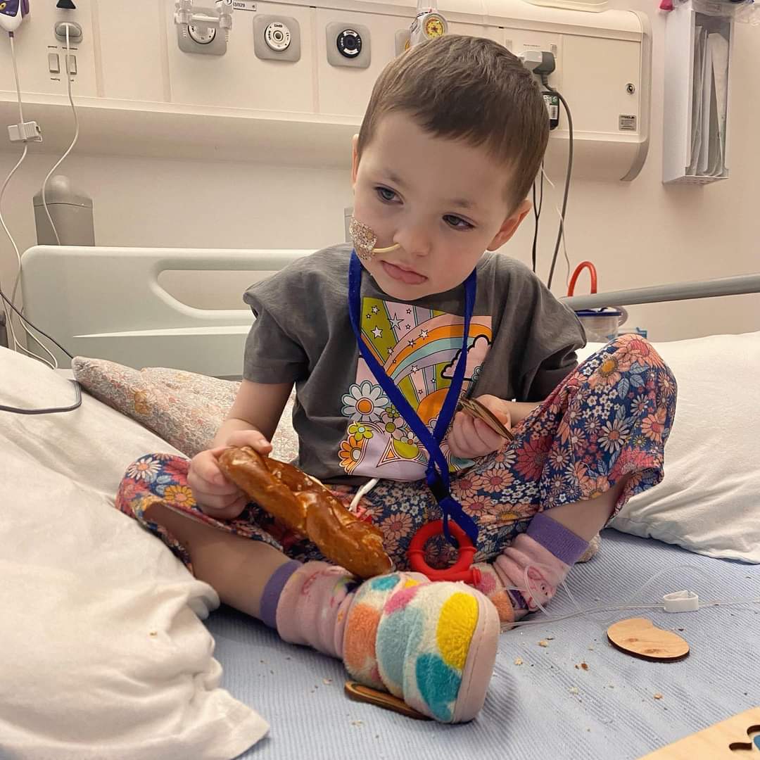 FlorasFight's tweet photo. Day 3 of the second cycle of immunotherapy. https://t.co/2ZcsPkHxZw