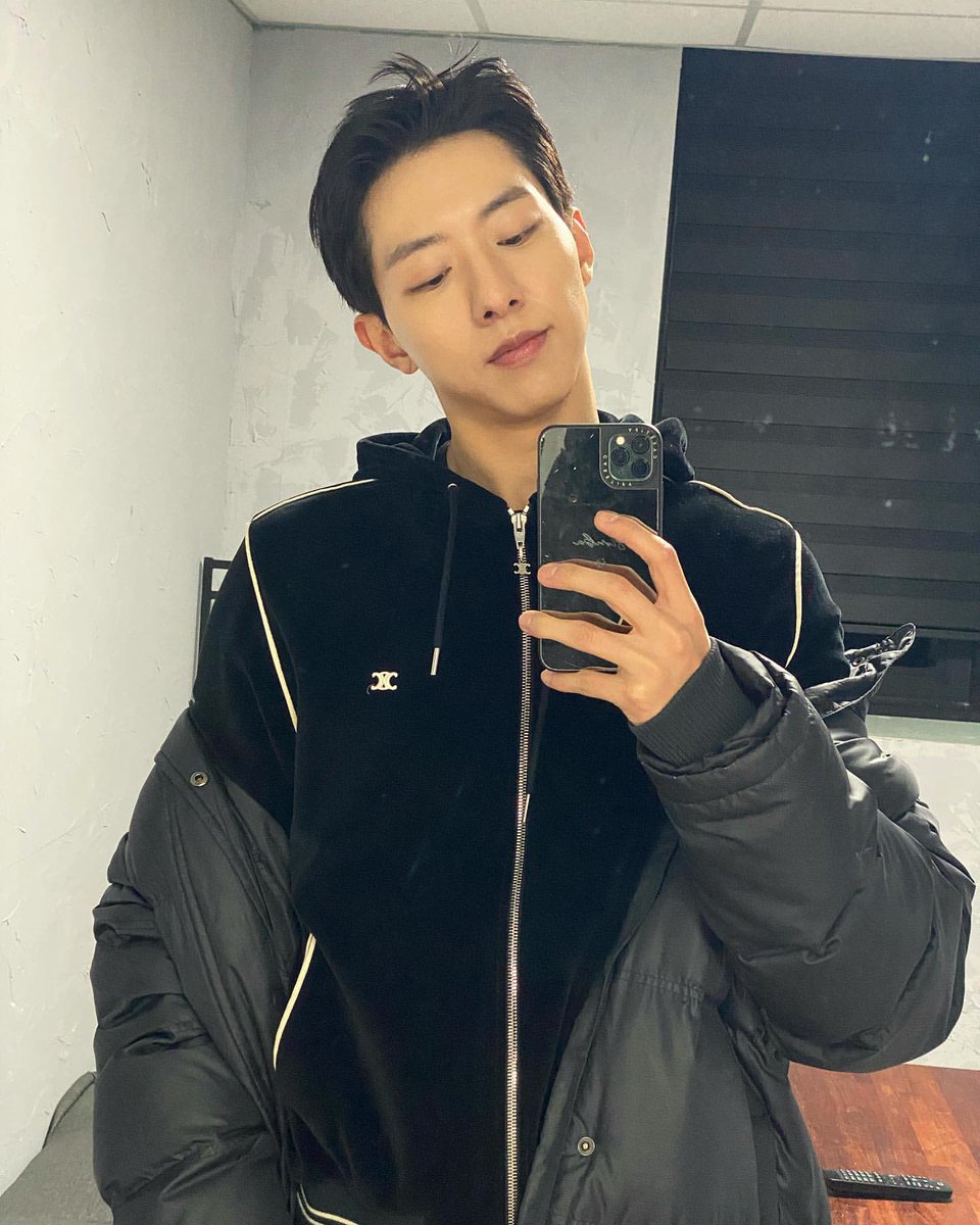 해ONE tweet media