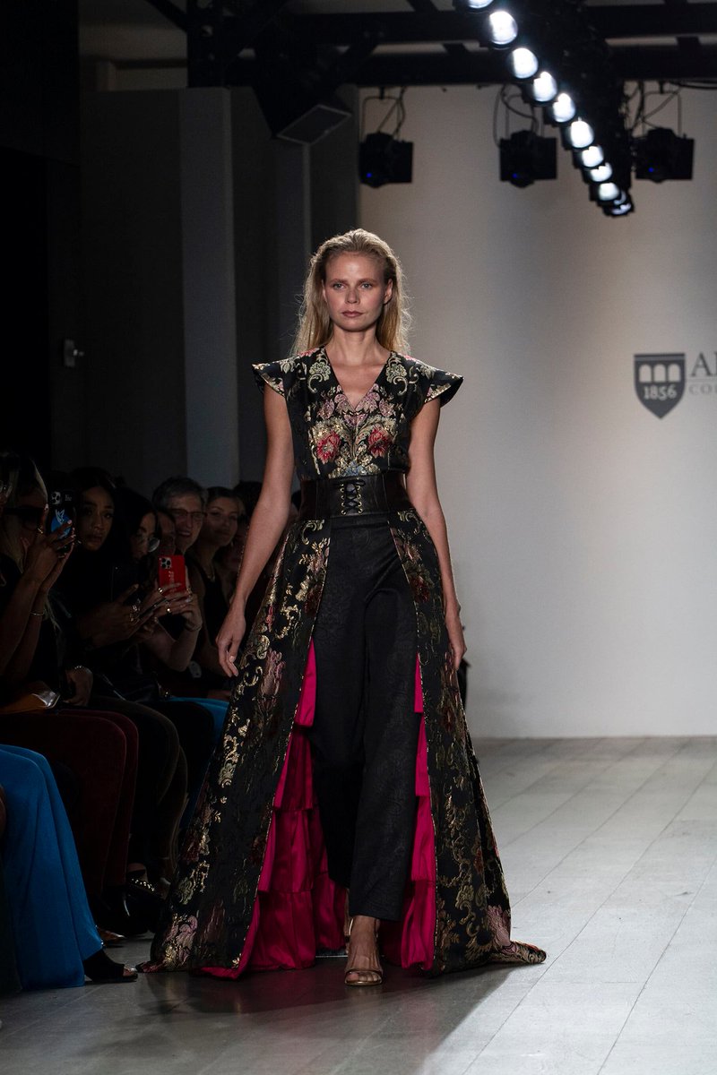 Exciting Announcement! <a href="/AlbrightCollege/">Albright College</a> Fashion Student <a href="/AmandaCastanon/">Amanda Castanon</a> who showed her looks at #NYFW in 2021 will be sharing three of her looks to kick off the West Reading Fashion Show!

Ticket Link:eventbrite.com/e/west-reading… 

Photo credit: John Pankratz