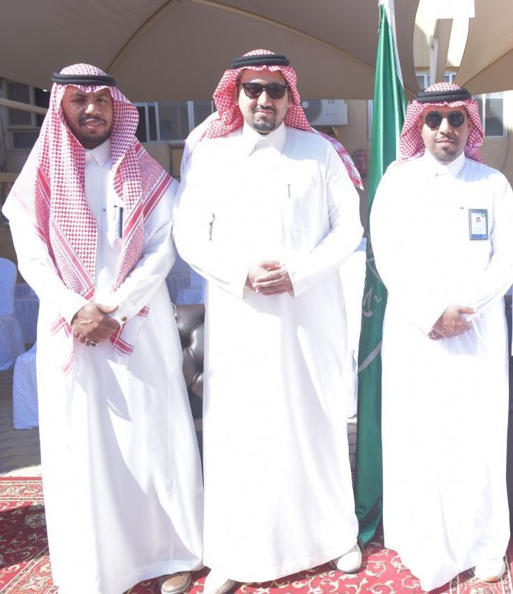 Ahmed_ALmufta7's tweet photo. مشاركة مكتب وزارة البيئة والمياه والزراعة بمحافظة الأحساء بمناسبة #يوم_التاسيس #اليوم الأربعاء بحضور سعادة المدير العام المهندس ابراهيم الخليل @ibrahimkalil808 وسعادة النائب المهندس عبدالعزيز العتيق @aziznet39 نسأل الله أن يديم على وطننا الغالي الأمن والأمان في ظل قيادتنا الرشيدة https://t.co/j6zc8gT8DL