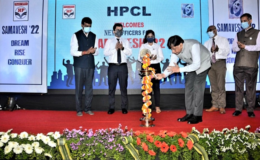 HPCL's tweet photo. HPCL ushers in a new era, adding 112 young professionals to its smart workforce, with Director~Human Resouces Dr Pushp Joshi delivering inaugural address emphasising need for continuous learning in a dynamic World &amp; leading fulfilling life to meet personal &amp; organisational vision https://t.co/jEubWbsO76