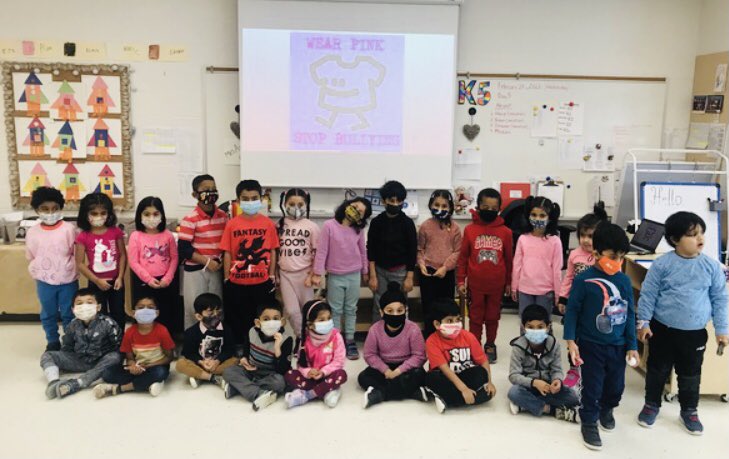 SaemaAslam's tweet image. Happy Pink Shirt Day from K5! Be a buddy, not a bully! 💕 @PriyankaDPrasad @TribuneDrive