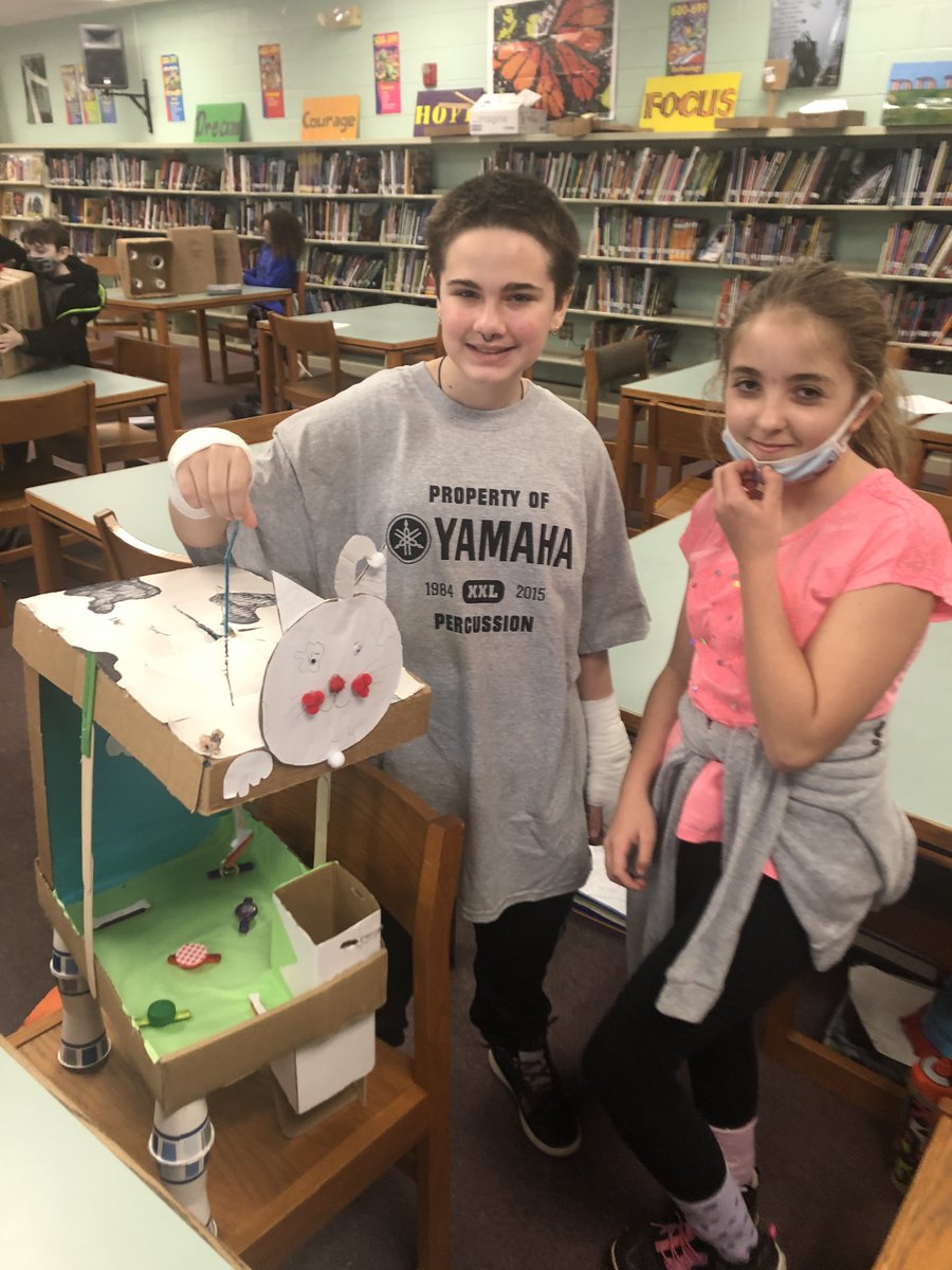SeabrookMS's tweet photo. Sixth grade Cardboard Makerspace Arcade games! https://t.co/4istdD8s9T