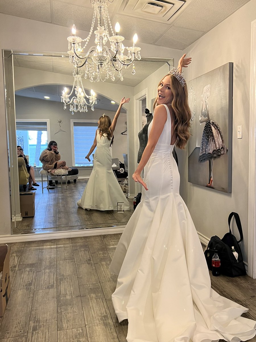 doggiespit's tweet photo. Bitch stfu yesterday was such a good day :’) congrats to @JBSpecial and his WIFE Dasha 😭😭😭😭 https://t.co/ntgVxkGHq4