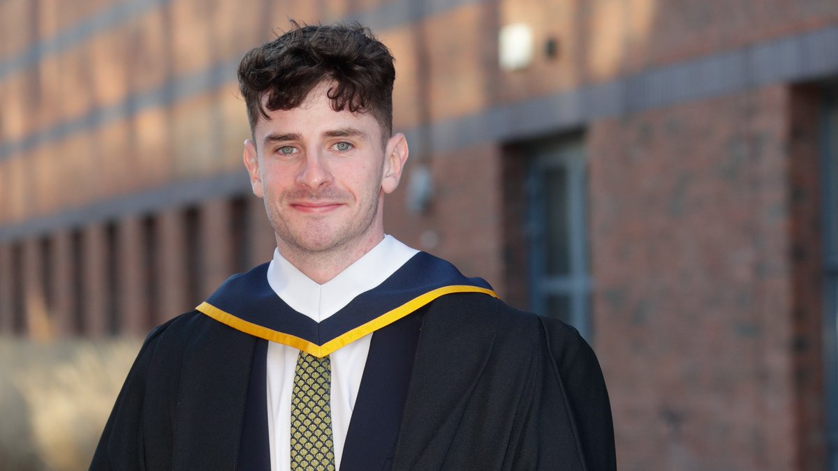 DCU's tweet photo. Hello there! We have a few more images from #DCUGraduation ceremonies 
To all our wonderful new graduates #DCUClassof2021  - remember to keep in touch with us through our @DCUAlumni office.
You can go to https://t.co/58ROwTvSzr https://t.co/pDfjUh9W8q