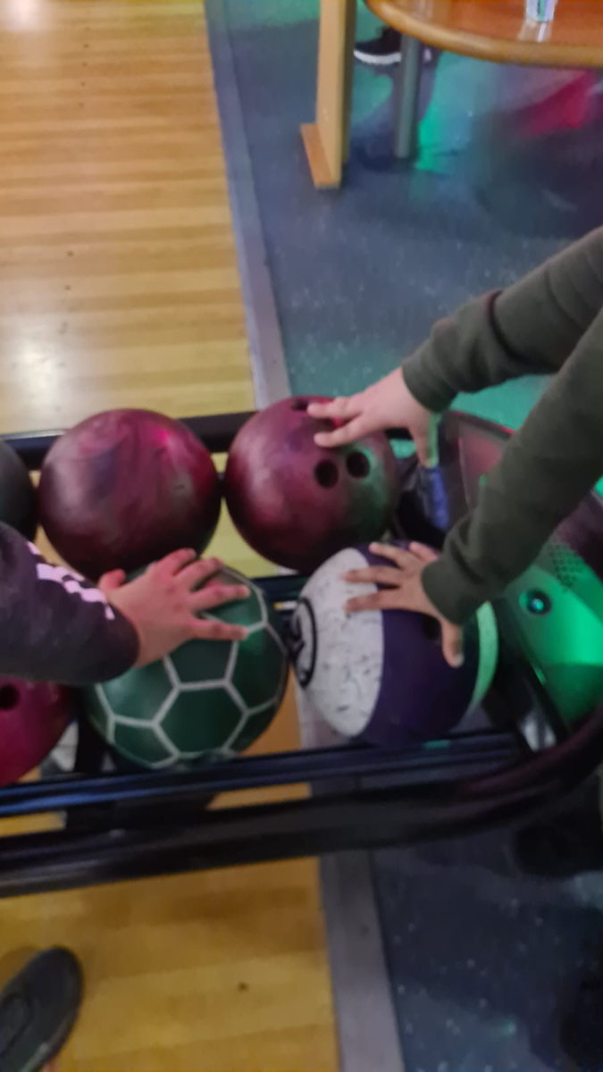 ClarksfieldCG's tweet photo. Another enjoyable day Bowling. @WeActTogether @LocalTrust #oldhamhour,#reducingsocialisolation,#communityempowerment https://t.co/oufOR8m9kU