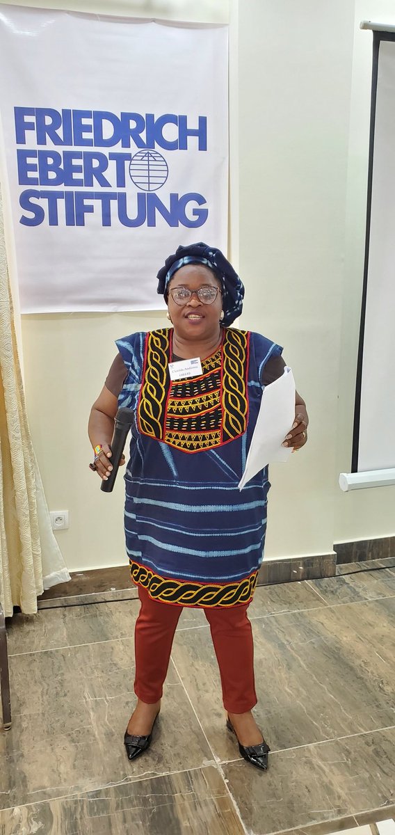 ClotildaAndien's tweet photo. Today i had e opportunity 2 present the conflict in the NW/SW regions to other women peace builders from the 8 regions of Cameroon. #Courses #EffectsOnWomen and #WayForword #betterUnderstanding #BetterAppreciation @Snwot4 @whatthewomensay @peacemakersnetw @sanambna @GermanyDiplo https://t.co/QHJs2gfzsw